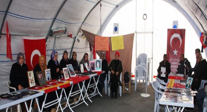 HDP önündeki evlat nöbeti 106’ncı gününde