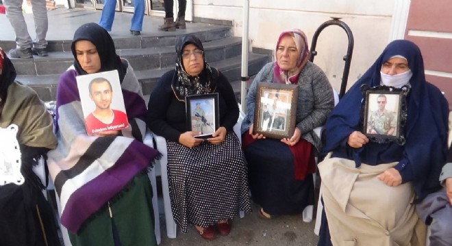 HDP önündeki evlat nöbeti 59 uncu gününde