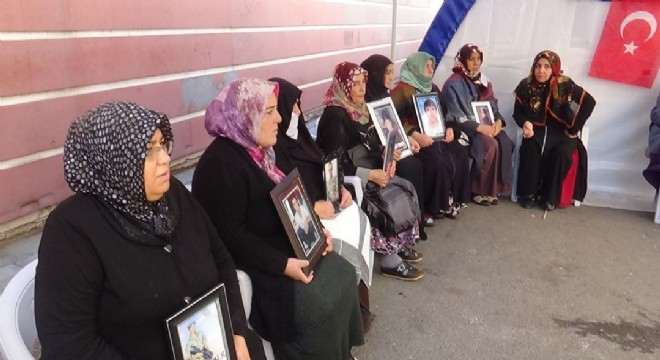 HDP önündeki evlat nöbeti 66 ncı gününde