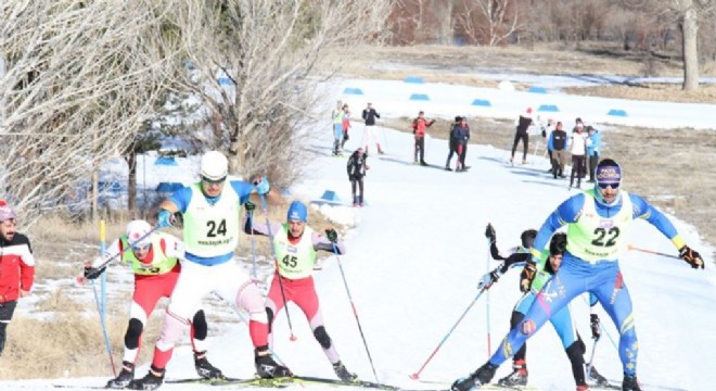Kandilli’de 4 ülke kayaklı Koşuda yarışıyor