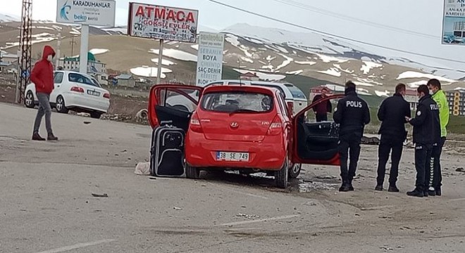 Karayazı yolunda trafik kazası: 3 yaralı