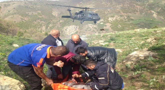 Kriz geçiren öğretmen askeri helikopterle kurtarıldı