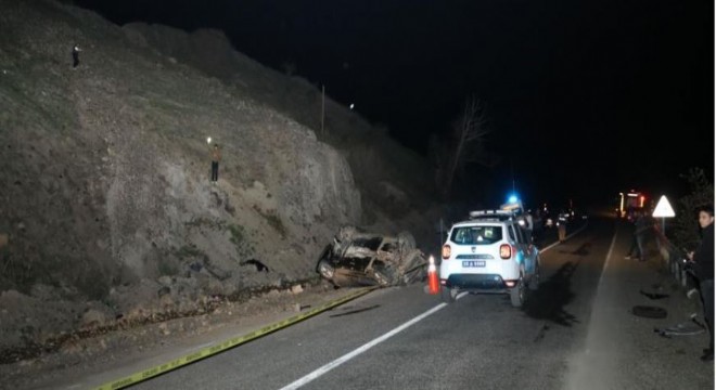 Narman Kireçli’de trafik kazası: 3 ölü, 2 yaralı
