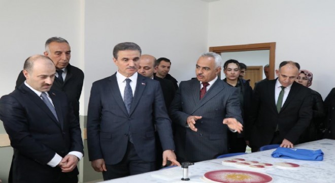 Oltu Vali Baruş'u ağırladı