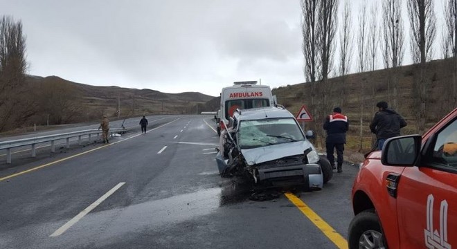 Oltu’da Trafik kazası: 3 yaralı