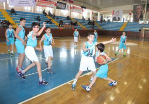 Büyükşehir’den basketbol altyapısına destek