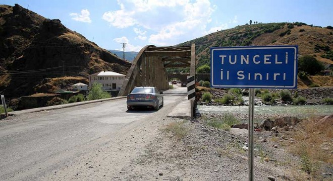 Tunceli’de karayolları araç trafiğine açıldı