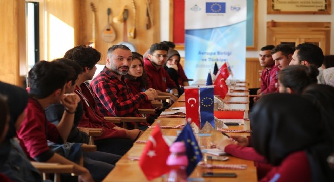 Türk, Avrupa Edebiyatında Türkiye’yi anlattı