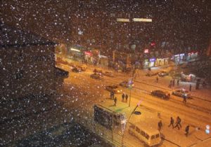 Erzurum da üç gün kar var