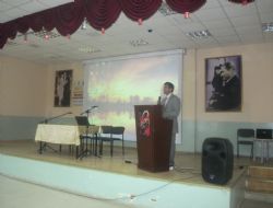 Yıldız, Karaçoban da konferans verdi