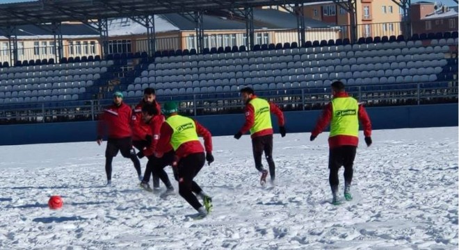 Yakutiyespor - Kars 36 Spor maçını Sizer yönetecek