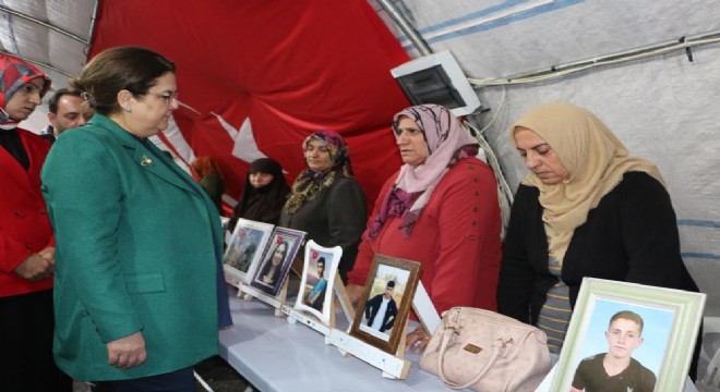 Yanık’tan Diyarbakır Annelerine destek
