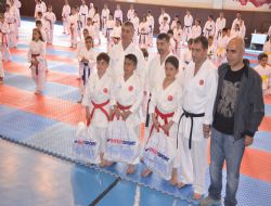 Balkan Fatihi karateciler ödüllendirildi