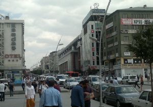 Erzurum’da 1 ayda bin 928 otomobil devredildi