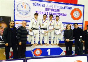 Dönmez judoda Erzurum’un gururu oldu