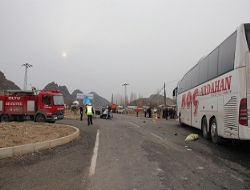 Oltu’da trafik kazası: 2 ölü