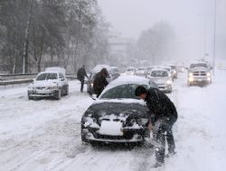 Araç sahiplerine kış uyarısı