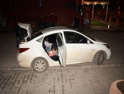 Polisten kaçan araçtan kaçak sigara çıktı