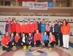 Rus Curlingçiler Erzurum kampında