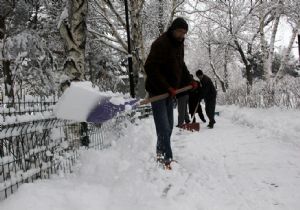 Erzurum da kar tatili