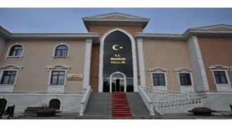 Erzurum'un 3 ilçesinde eğitime kar engeli