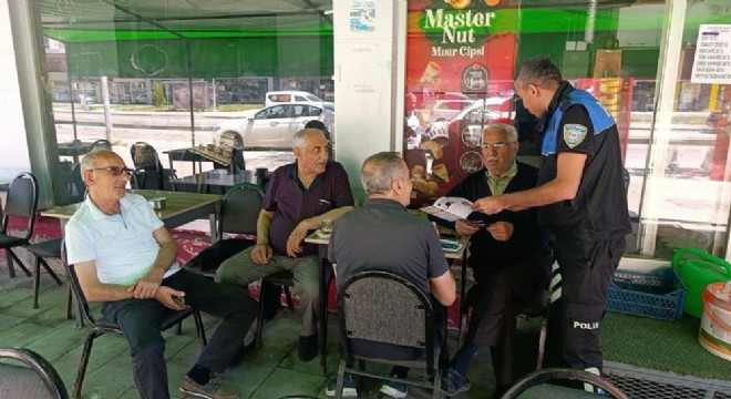 'Dadaş Kemer Takar, Her Söze Kanmaz'