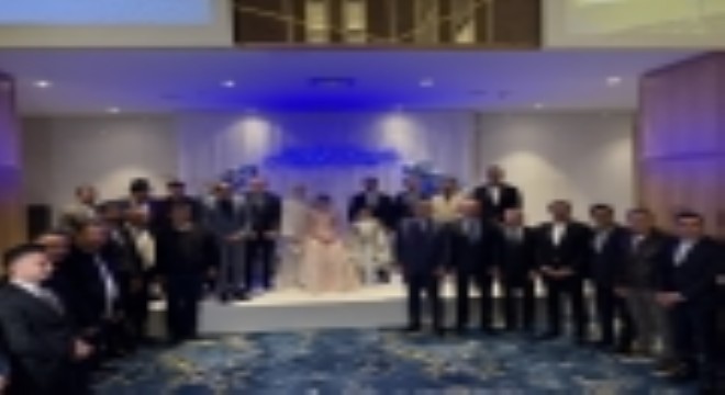 Tarıkdaroğlu ailesinin mutlu günü