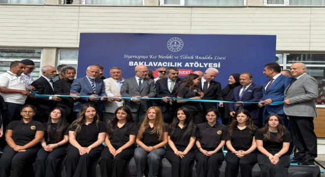Tekin: İşimiz milli birliğimizi, güçlendirecek eğitim vermek