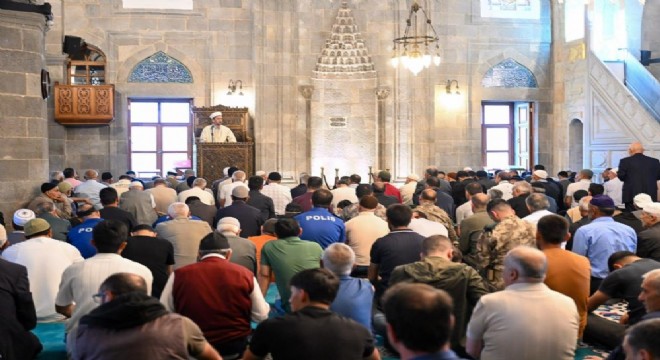 15 Temmuz Şehitleri dualarla anıldı