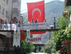 Çoruh ta, kano yarışları yapıldı
