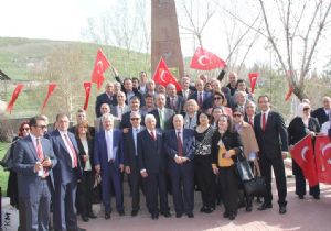 Yanıkdere’den Dünya’ya sesleniş