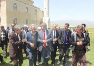 Fırat: ‘Yatırım ve hizmetten rahatsız oluyorlar’