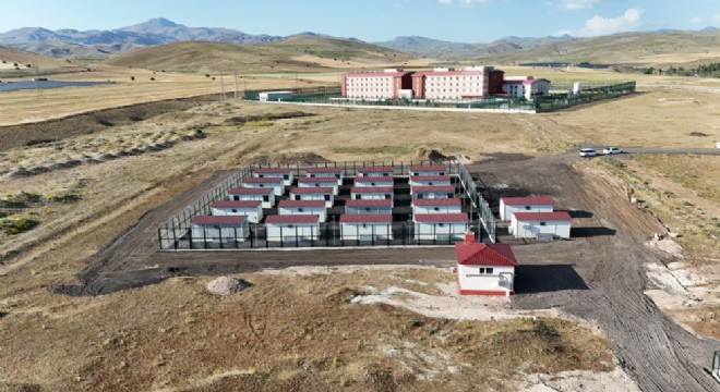 212 göçmen kaçakçısı yakalandı, 65’i tutuklandı