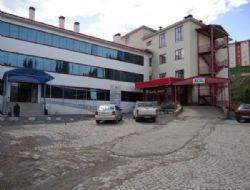 Yılan soktu, hastanelik oldu