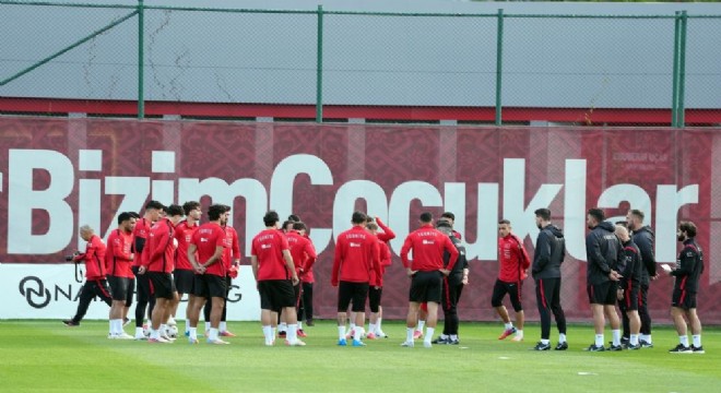 A Milli Takım'da İtalya maçı hazırlıkları başladı
