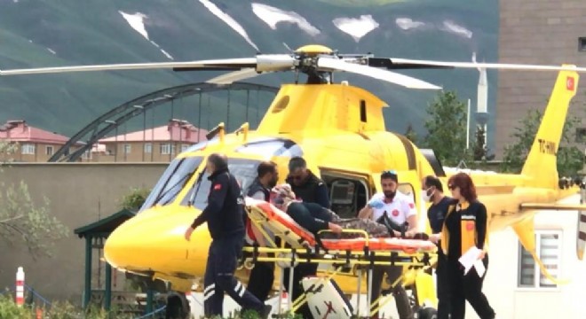 Ambulans helikopter Oltulu hastanın imdadına yetişti