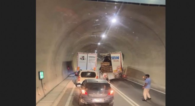 Artvin - Erzurum kara yolunda trafik kazası: 1 ölü, 2 yaralı