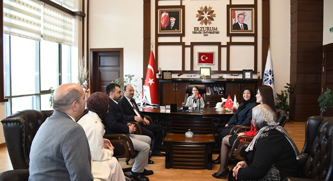 Çakmak, makamını Asya Mina’ya devretti