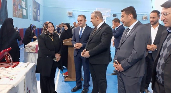 Çat HEM'den yıl sonu sergisi