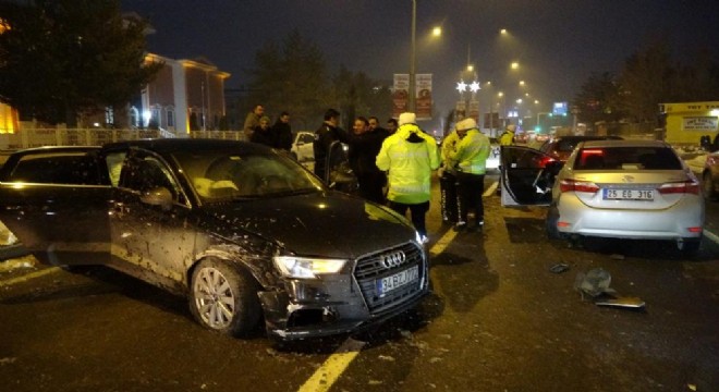 Çat yolunda zincirleme trafik kazası: 3 yaralı