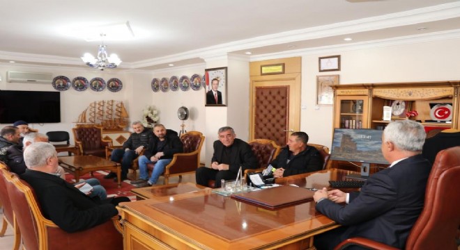 Çelebi vatandaşı dinledi