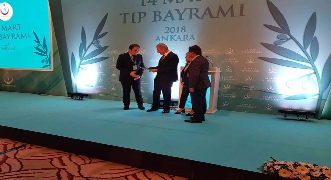 Dr. Albayrak’a ödül