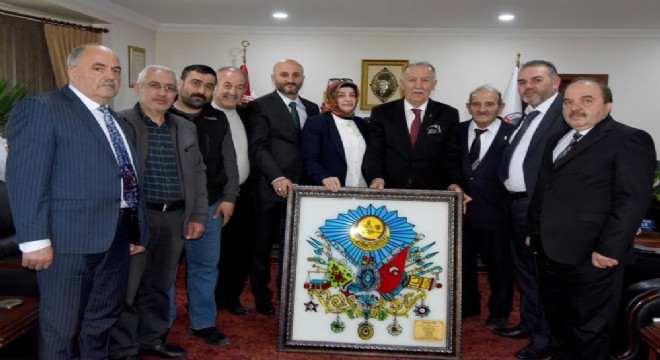 ESOB'da yoğun tebrik trafiği