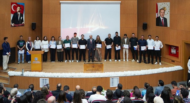 ETÜ’de geleceğin mühendisleri projelerini sergiledi