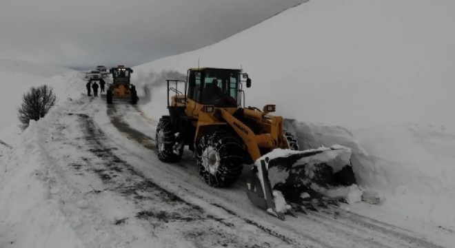 Erzincan’da 328 köy yolu ulaşıma kapandı