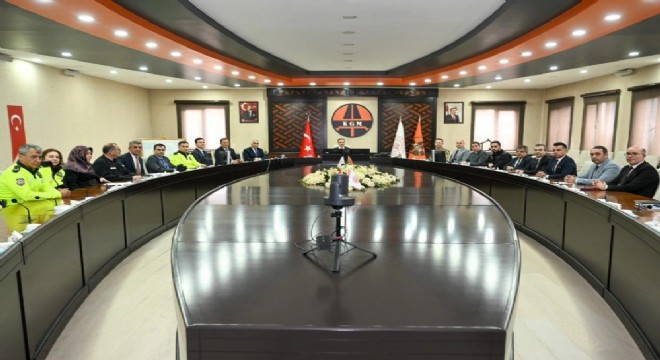 Erzurum’da trafik güvenliği zirvesi