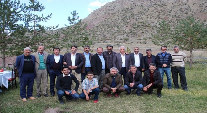 Eski başkanlar yemekte buluştu