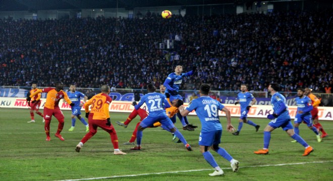 GS’ya Erzurumspor çelmesi