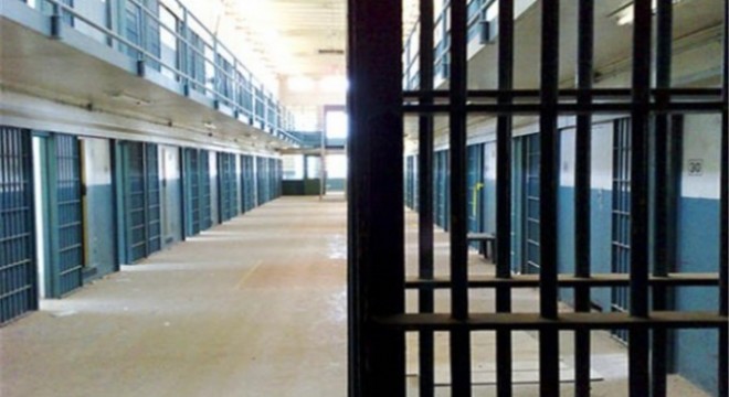 Göçmen kaçakçıları tutuklandı