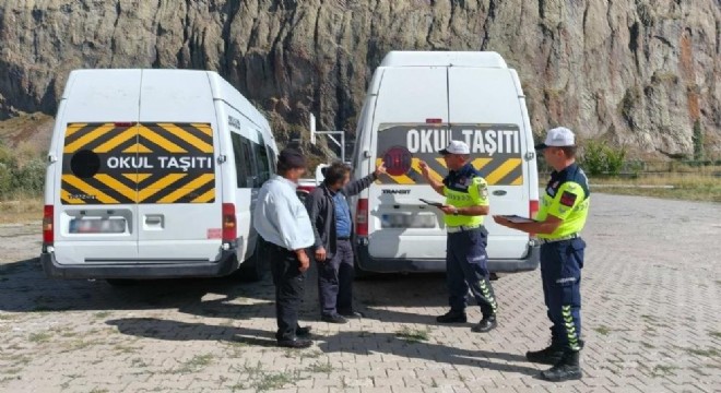 Jandarmadan okul servislerine denetim